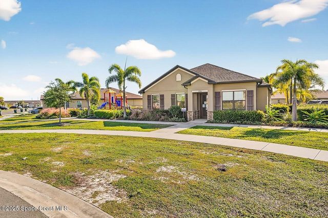 5307 Entertainment Way, Fort Pierce, FL 34947