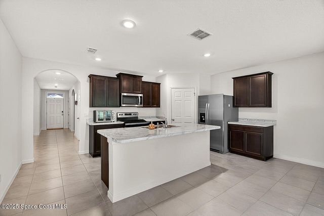 5307 Entertainment Way, Fort Pierce, FL 34947