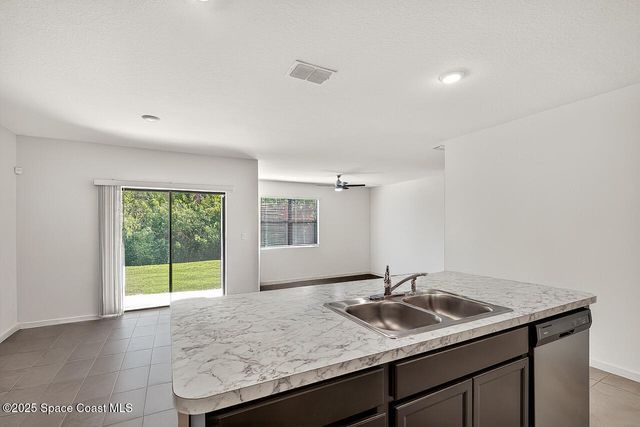 5307 Entertainment Way, Fort Pierce, FL 34947