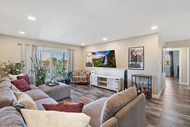 11551 S Western Avenue C4C, Chicago, IL 60643