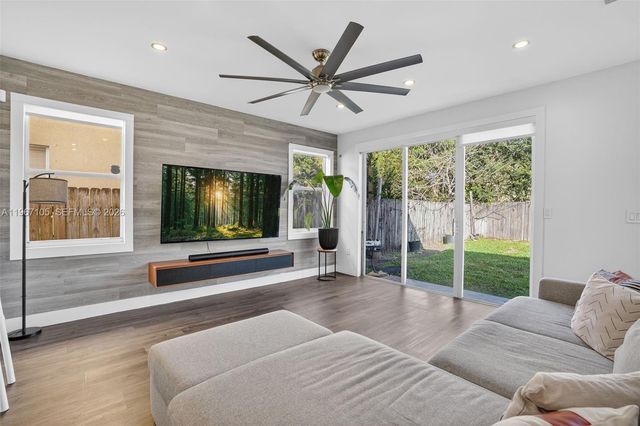 10835 SW 245th St, Homestead, FL 33032