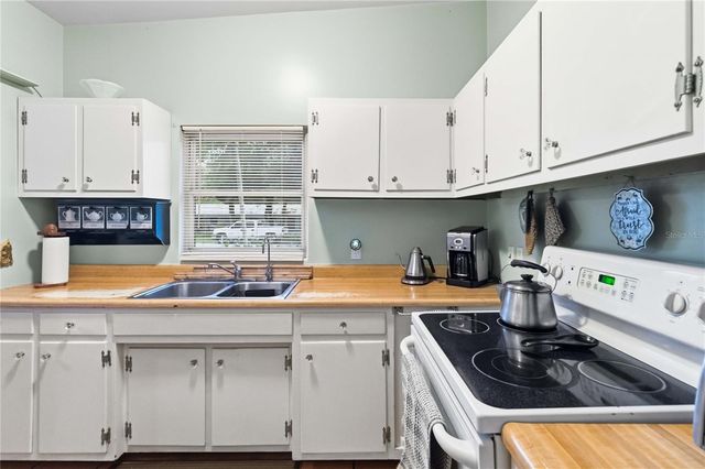 407 S SUNLAND DRIVE, Sanford, FL 32773