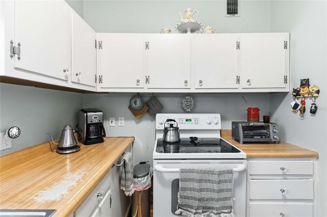 407 S SUNLAND DRIVE, Sanford, FL 32773