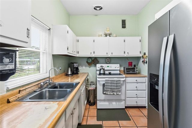 407 S SUNLAND DRIVE, Sanford, FL 32773