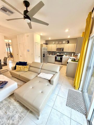 1710 SE 9th Ave, Homestead, FL 33034