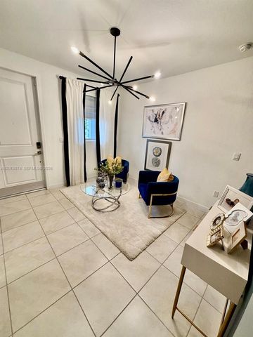 1710 SE 9th Ave, Homestead, FL 33034