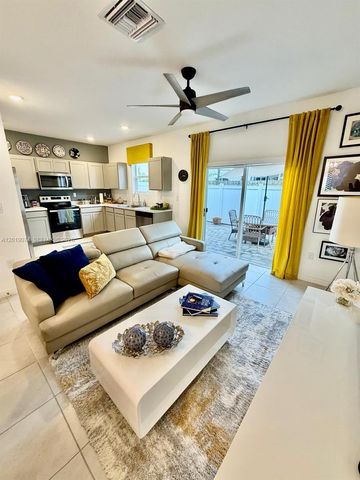 1710 SE 9th Ave, Homestead, FL 33034
