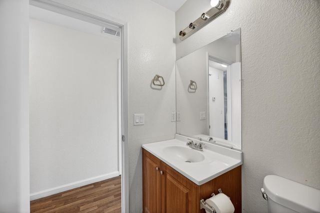 7598 Citrus Ave, Sacramento, CA 95823