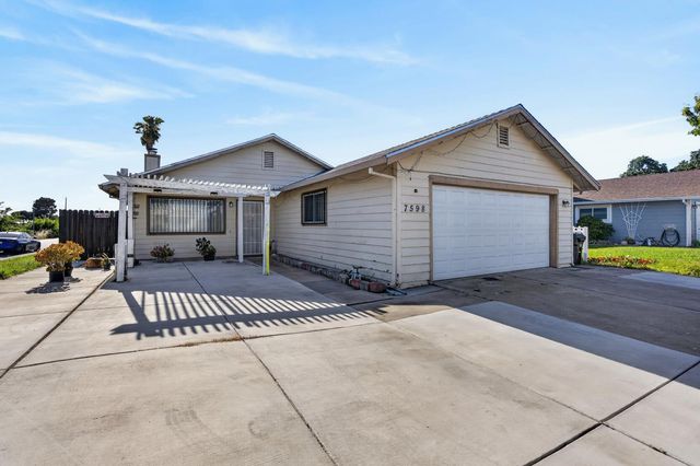 7598 Citrus Ave, Sacramento, CA 95823