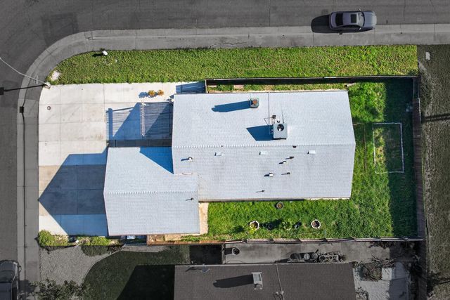 7598 Citrus Ave, Sacramento, CA 95823