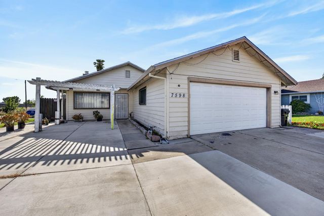 7598 Citrus Ave, Sacramento, CA 95823