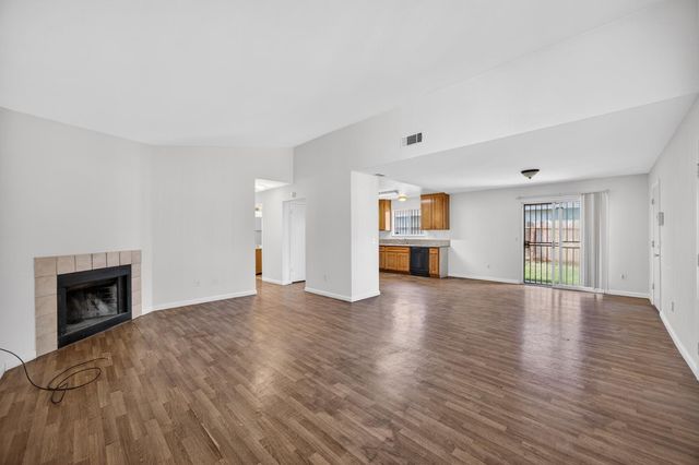 7598 Citrus Ave, Sacramento, CA 95823