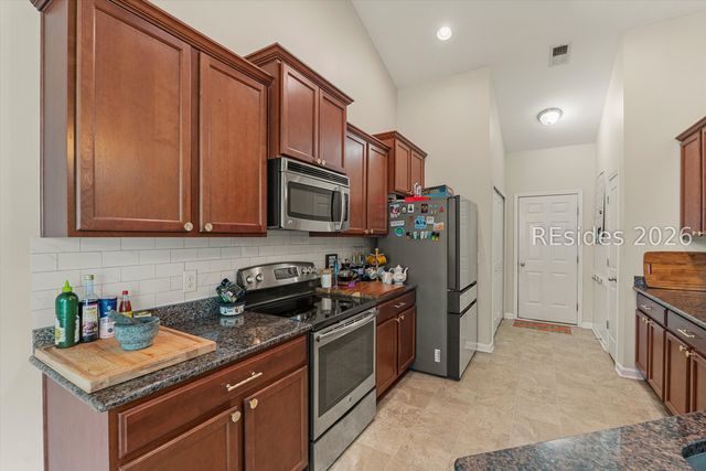 17 Congaree Way, Beaufort, SC 29902