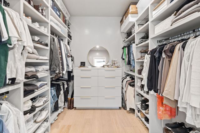 3205 Dolphin DR, Austin, TX 78704