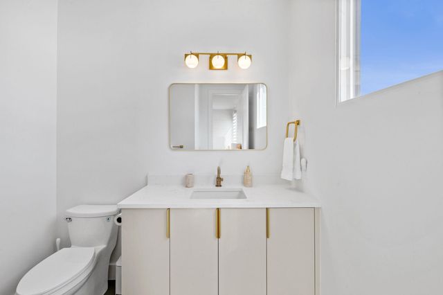 3205 Dolphin DR, Austin, TX 78704