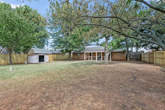 216 Kara Court, Norman, OK 73071