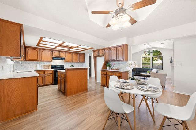 216 Kara Court, Norman, OK 73071