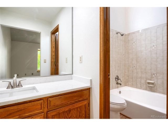 7605 Cove Cir, Centennial, CO 80122