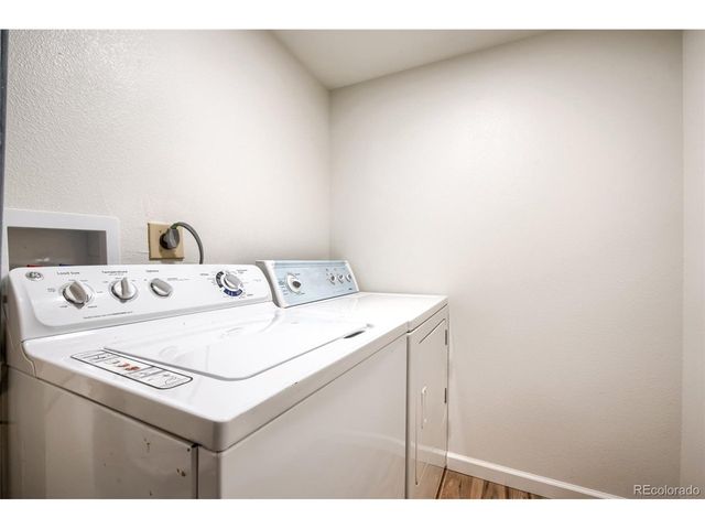 7605 Cove Cir, Centennial, CO 80122