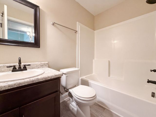 741 Inver Ln, Clarksville, TN 37042