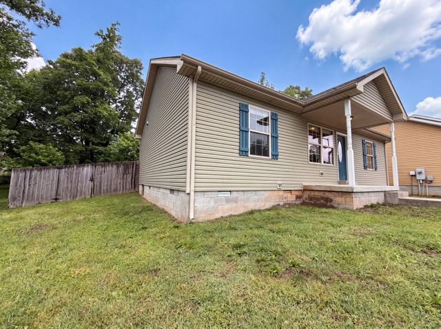 741 Inver Ln, Clarksville, TN 37042