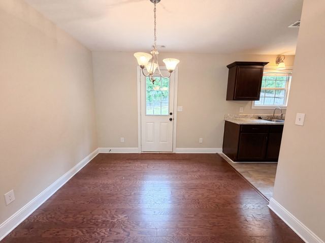 741 Inver Ln, Clarksville, TN 37042