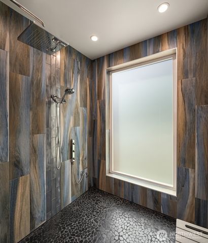 14614 SE 20th Street, Bellevue, WA 98007