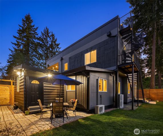 14614 SE 20th Street, Bellevue, WA 98007
