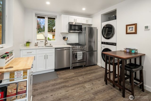 14614 SE 20th Street, Bellevue, WA 98007