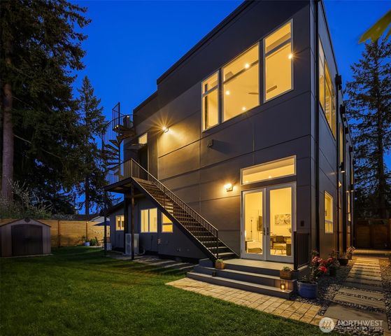 14614 SE 20th Street, Bellevue, WA 98007