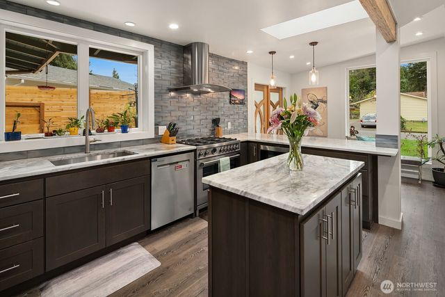 14614 SE 20th Street, Bellevue, WA 98007