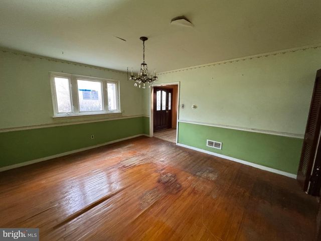 691 MEDIA LINE RD, Broomall, PA 19008