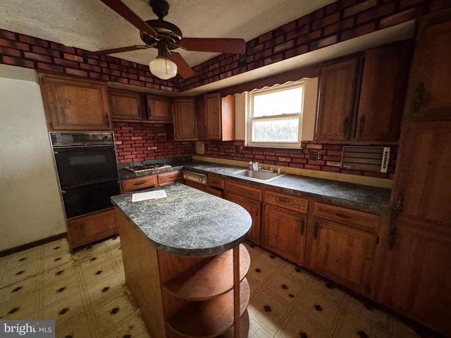 691 MEDIA LINE RD, Broomall, PA 19008