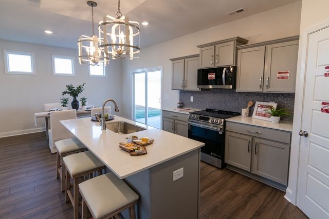 1037 Whispering Pines Way, Clarksville, TN 37043