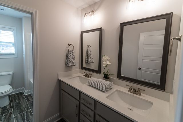 1037 Whispering Pines Way, Clarksville, TN 37043