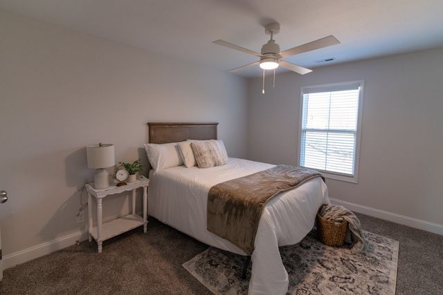 1037 Whispering Pines Way, Clarksville, TN 37043