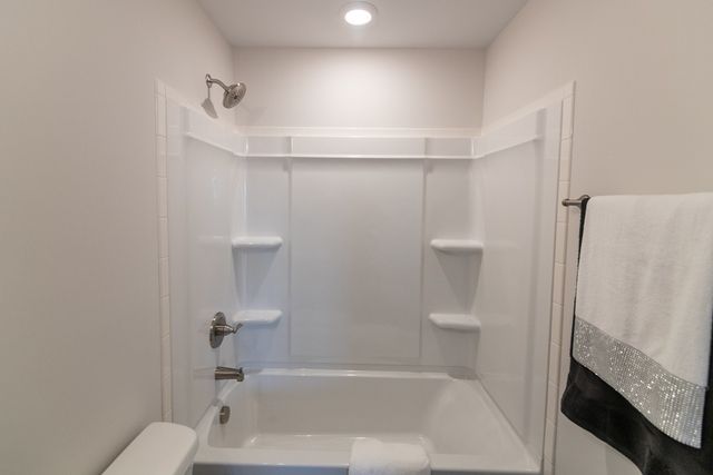 1037 Whispering Pines Way, Clarksville, TN 37043