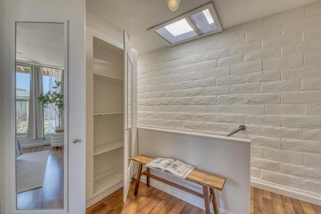 Image 14 of property listing at 451 Dela Vina Avenue 108, Monterey, CA 93940