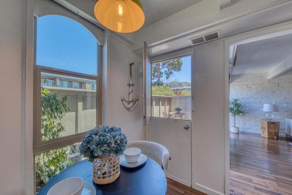 Image 6 of property listing at 451 Dela Vina Avenue 108, Monterey, CA 93940