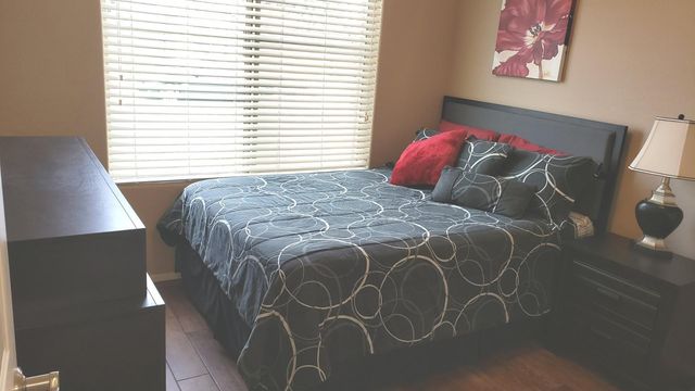 1911 W Half Moon Circle, San Tan Valley, AZ 85144