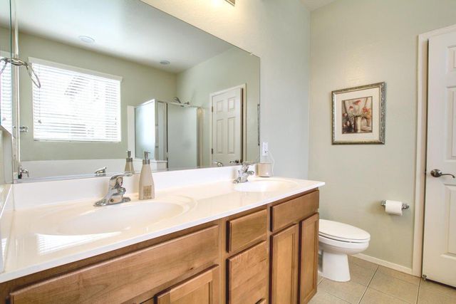 1911 W Half Moon Circle, San Tan Valley, AZ 85144