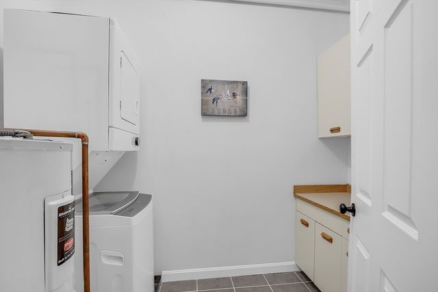 200 Market Street 117, Lowell, MA 01852