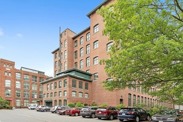 200 Market Street 117, Lowell, MA 01852