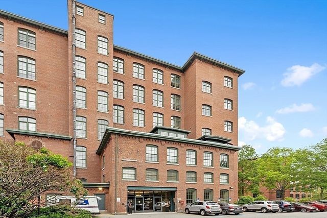 200 Market Street 117, Lowell, MA 01852