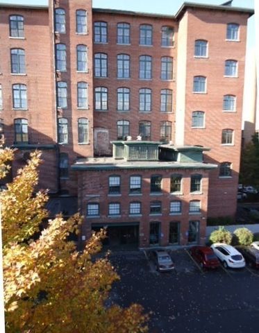 200 Market Street 117, Lowell, MA 01852