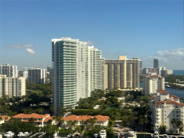 19667 Turnberry Way 22E, Aventura, FL 33180
