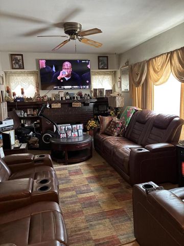 3914 N 16th STREET, Milwaukee, WI 53206