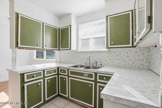 5225 ROSSELLE Street, Jacksonville, FL 32254