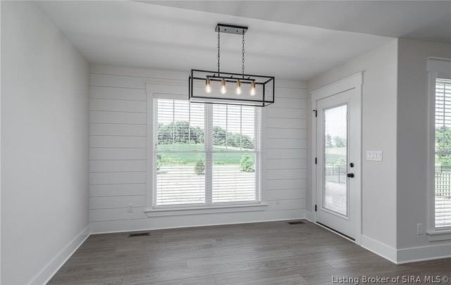 8008 Turf Way Trail, Sellersburg, IN 47111