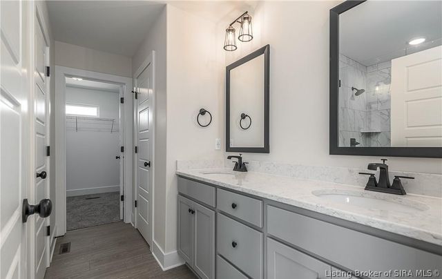 8008 Turf Way Trail, Sellersburg, IN 47111
